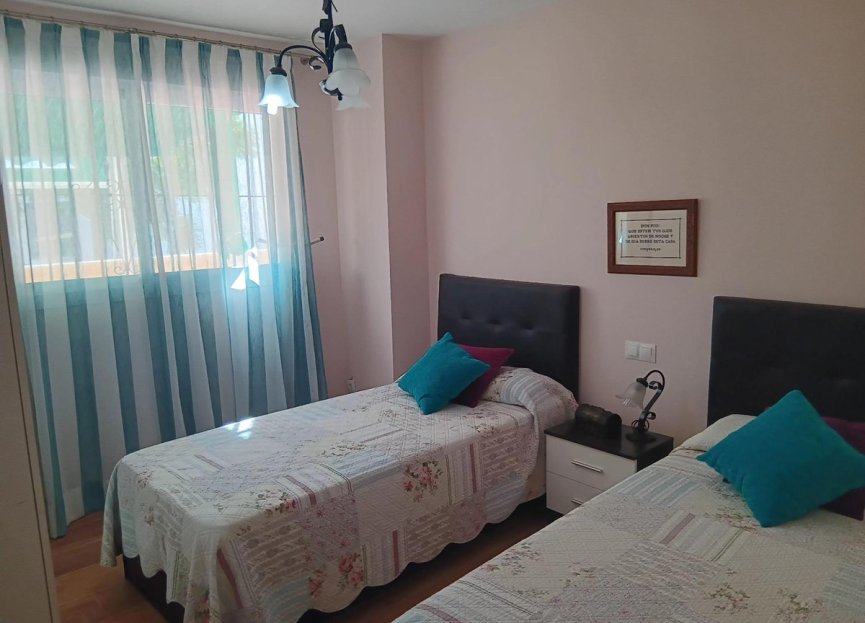 Resale - Apartment - Ground Floor Apartment - Estepona - Estepona Centro