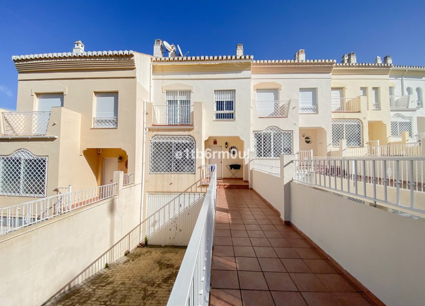 Resale - House - Townhouse - Marbella - El Rosario