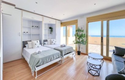 Resale - Apartment - Middle Floor Apartment - Marbella