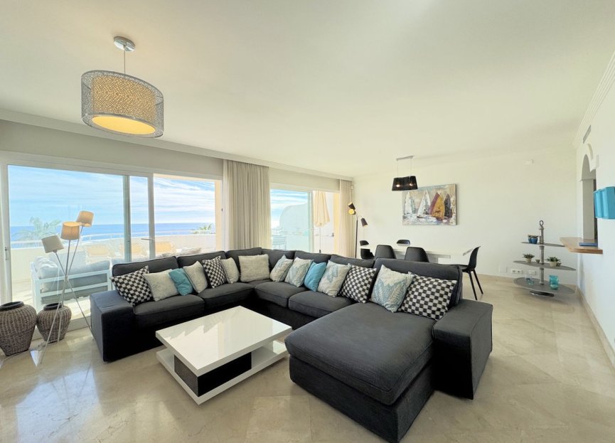 Resale - Apartment - Penthouse Duplex - Estepona - Estepona Centro