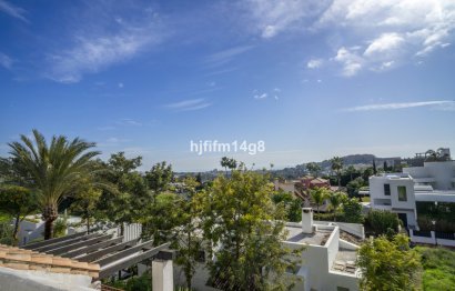 Resale - Apartment - Penthouse - Marbella - Nueva Andalucia