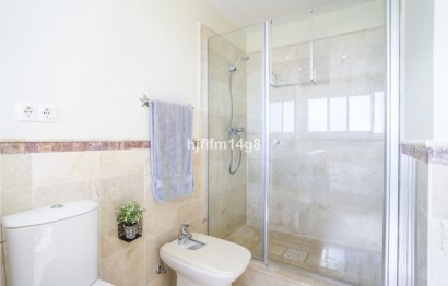 Resale - Apartment - Penthouse - Marbella - Nueva Andalucia