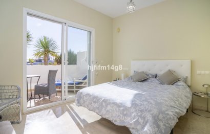 Resale - Apartment - Penthouse - Marbella - Nueva Andalucia