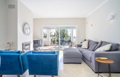 Resale - Apartment - Penthouse - Marbella - Nueva Andalucia