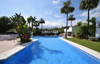 Resale - Apartment - Penthouse - Marbella - Nueva Andalucia