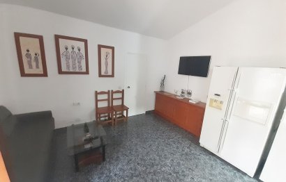 Resale - House - Semi-Detached House - Marbella - El Rosario