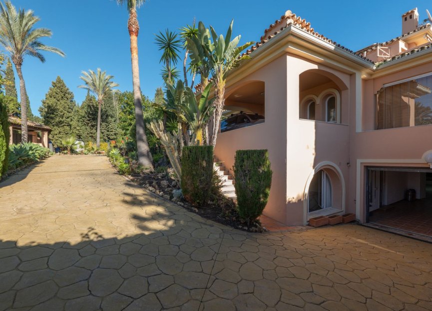 Resale - House - Detached Villa - Marbella - Marbella Centro