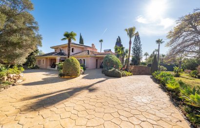 Resale - House - Detached Villa - Marbella - Marbella Centro