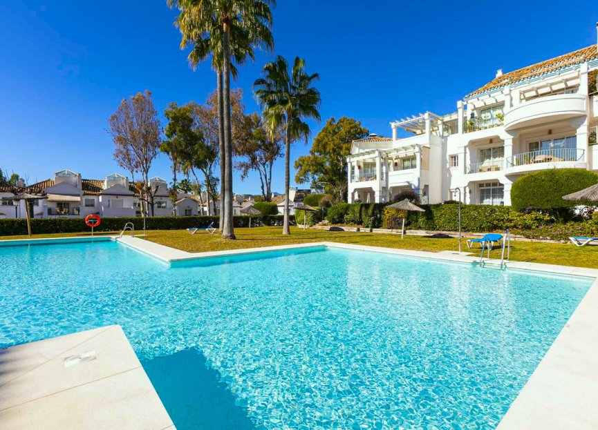 Resale - House - Townhouse - Marbella - Guadalmina Alta