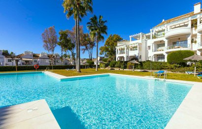 Resale - House - Townhouse - Marbella - Guadalmina Alta