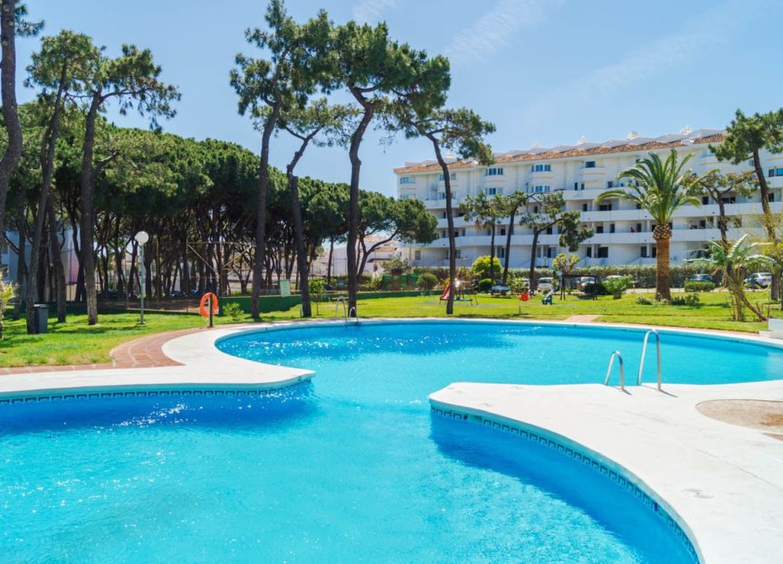 Resale - Apartment - Middle Floor Apartment - Mijas - Calahonda