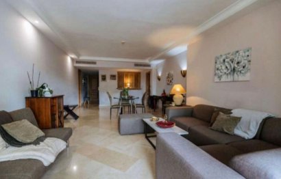 Resale - Apartment - Ground Floor Apartment - Estepona - Estepona Centro