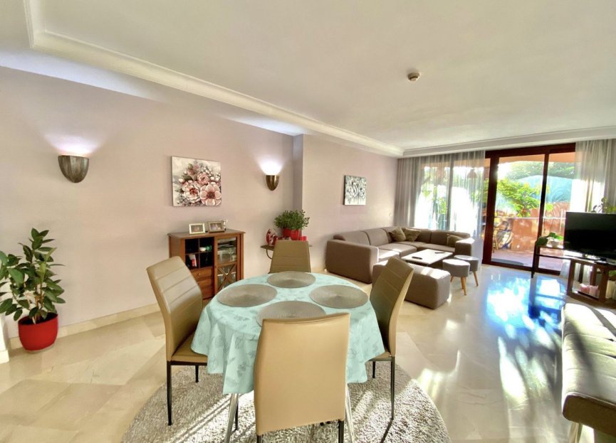 Resale - Apartment - Ground Floor Apartment - Estepona - Estepona Centro