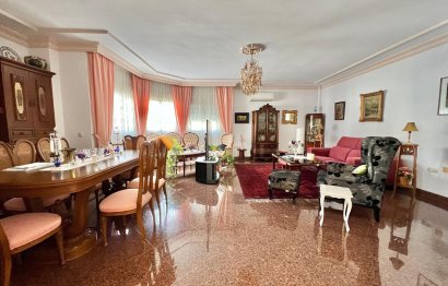 Resale - House - Detached Villa - Fuengirola - Fuengirola Centro