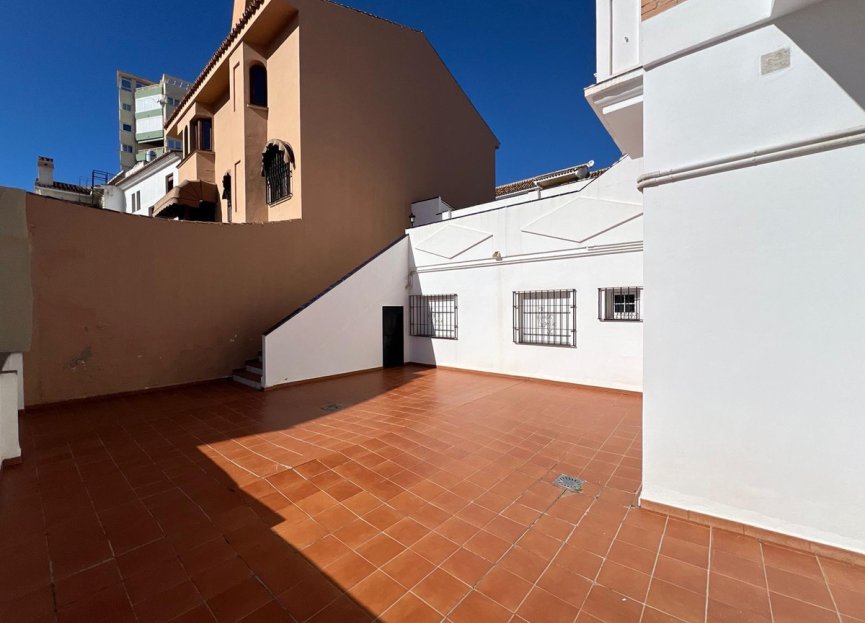 Resale - House - Detached Villa - Fuengirola - Fuengirola Centro