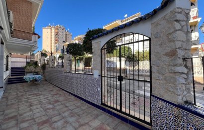 Resale - House - Detached Villa - Fuengirola - Fuengirola Centro