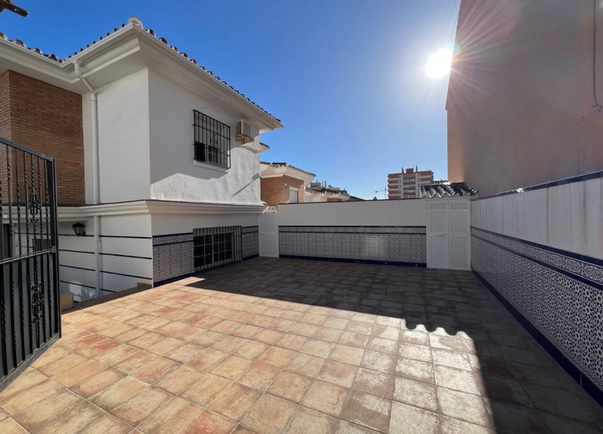 Resale - House - Detached Villa - Fuengirola - Fuengirola Centro