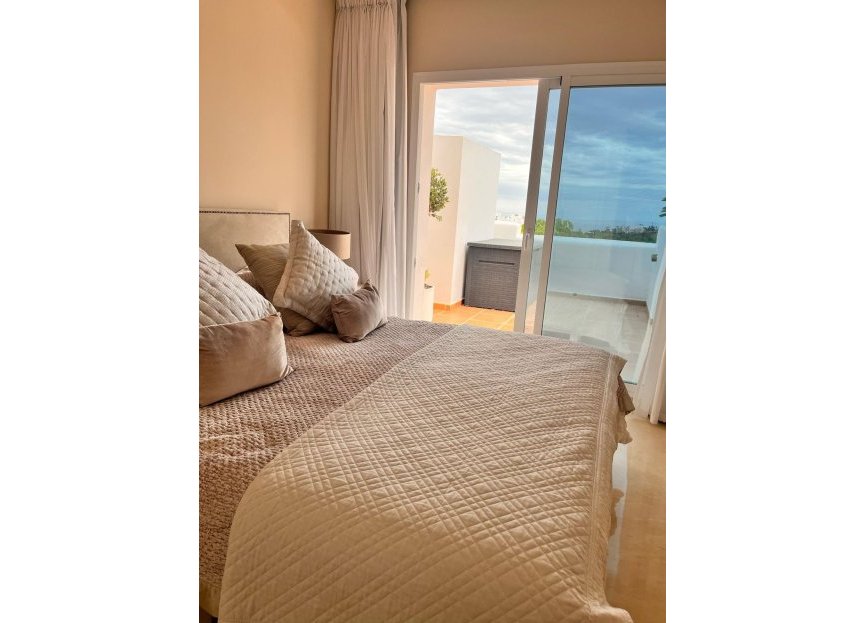 Resale - Apartment - Penthouse - Estepona - Estepona Centro