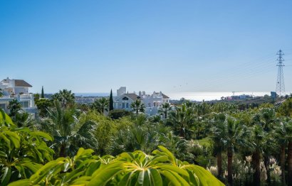 Resale - Apartment - Penthouse - Estepona - Estepona Centro