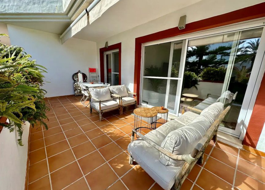 Resale - Apartment - Ground Floor Apartment - Marbella - Elviria