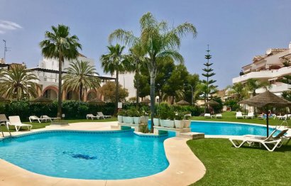 Resale - Apartment - Ground Floor Apartment - Marbella - Elviria