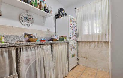 Resale - House - Townhouse - Estepona - Estepona Centro