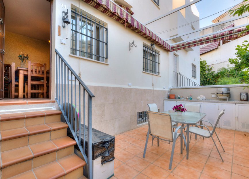 Resale - House - Townhouse - Estepona - Estepona Centro