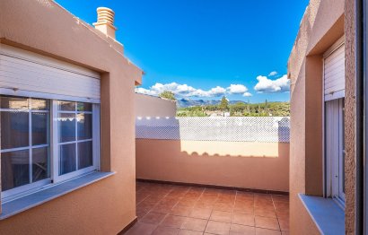 Resale - Apartment - Top Floor Apartment - Marbella - Costabella