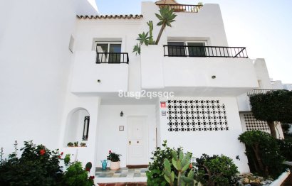 Resale - House - Semi-Detached House - Estepona - Costalita