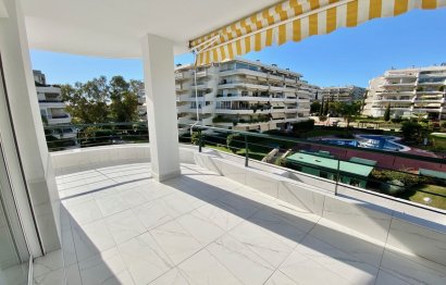 Resale - Apartment - Middle Floor Apartment - Marbella - Guadalmina Alta