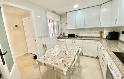 Resale - Apartment - Middle Floor Apartment - Marbella - Guadalmina Alta