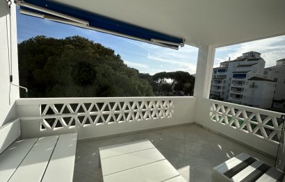 Resale - Apartment - Middle Floor Apartment - Marbella - Puerto Banús