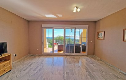 Resale - Apartment - Ground Floor Apartment - Marbella - Cabopino