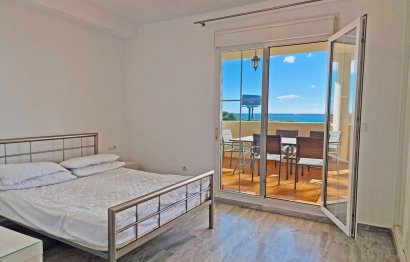 Resale - Apartment - Ground Floor Apartment - Marbella - Cabopino