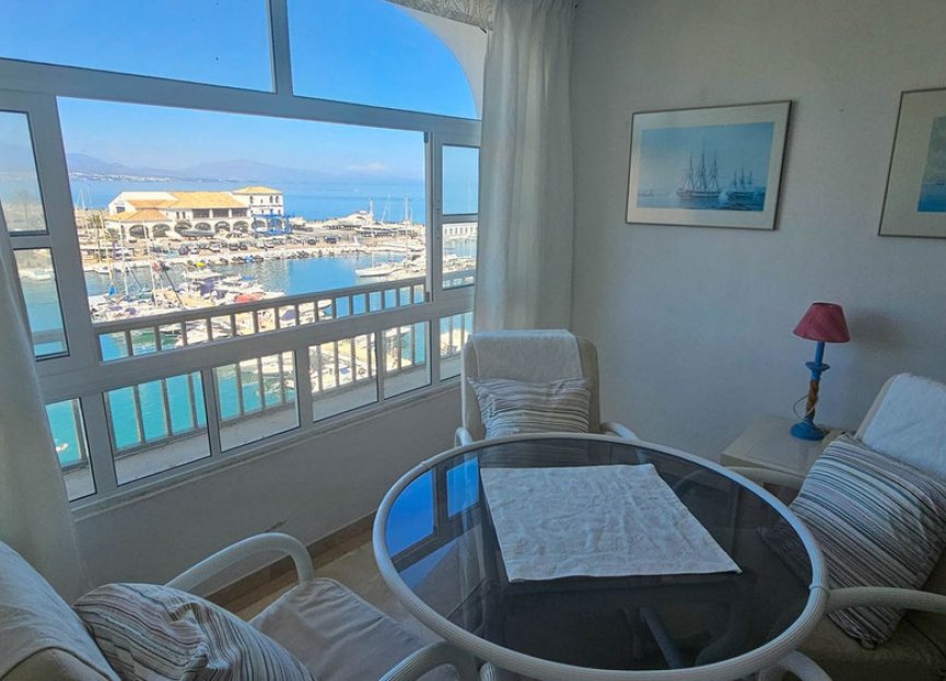 Resale - Apartment - Middle Floor Apartment - Manilva - La Duquesa