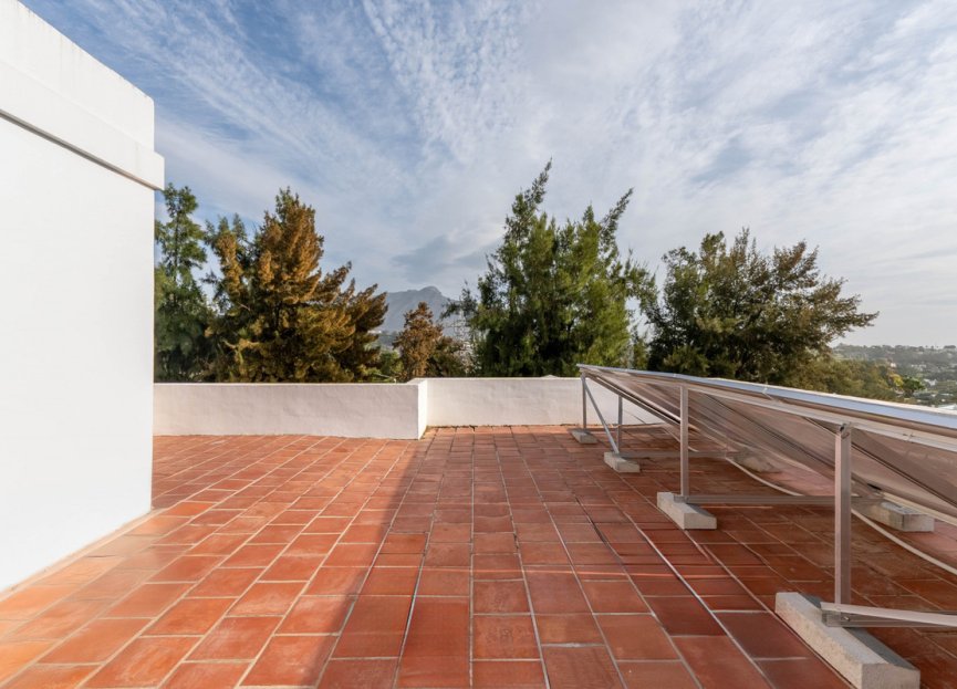 Resale - House - Semi-Detached House - Benahavís - La Quinta