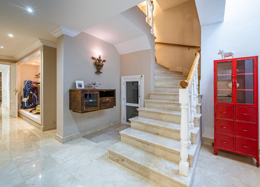 Resale - House - Detached Villa - Marbella - The Golden Mile