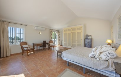 Resale - House - Detached Villa - Marbella - Costabella