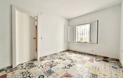 Resale - House - Semi-Detached House - Marbella - Nueva Andalucia