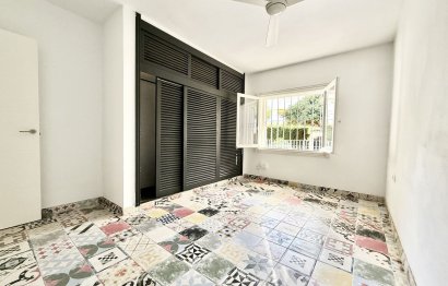 Resale - House - Semi-Detached House - Marbella - Nueva Andalucia