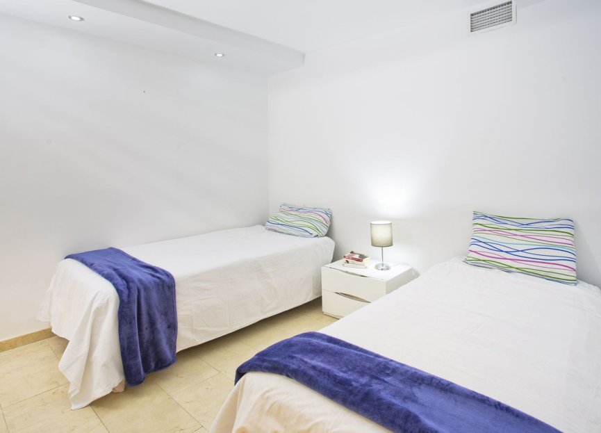 Resale - Apartment - Middle Floor Apartment - Marbella - Marbella Centro