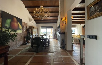 Resale - House - Detached Villa - Casares - Casares Playa