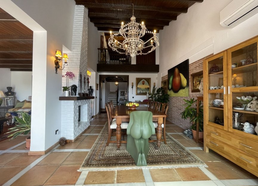 Resale - House - Detached Villa - Casares - Casares Playa