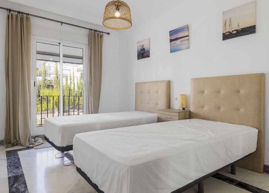 Resale - Apartment - Penthouse - Marbella - Nueva Andalucia