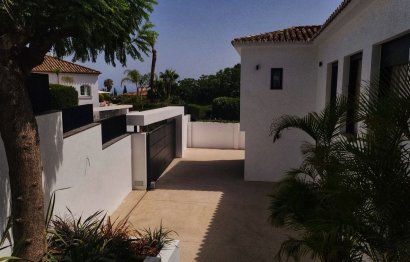 Reventa - House - Detached Villa - Marbella