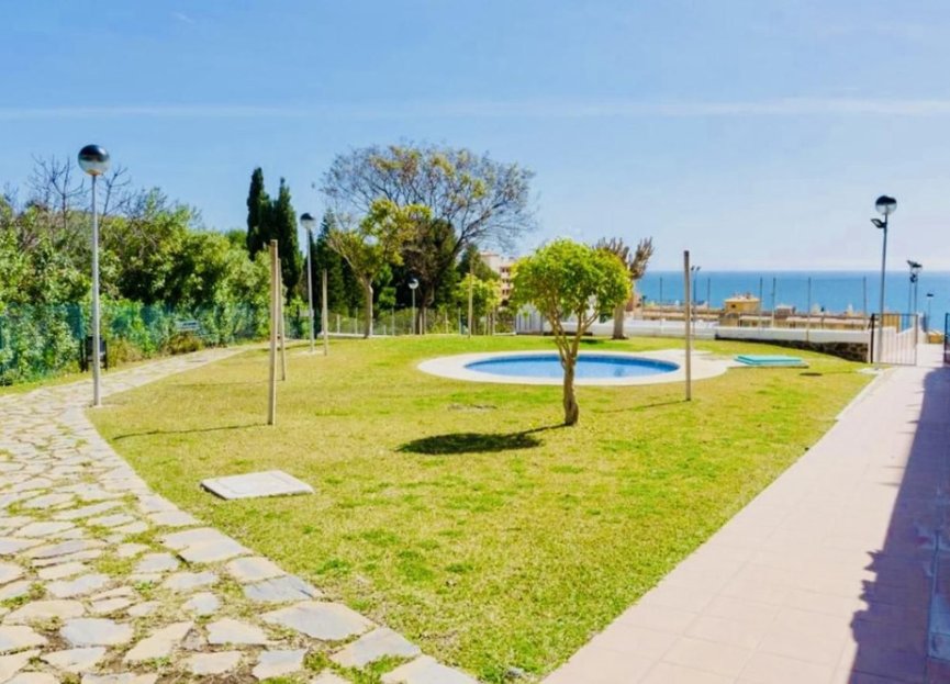 Resale - Apartment - Middle Floor Apartment - Fuengirola - Carvajal