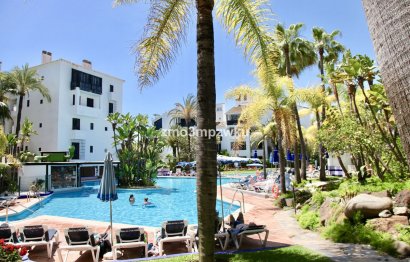 Resale - Apartment - Ground Floor Apartment - Marbella - Elviria