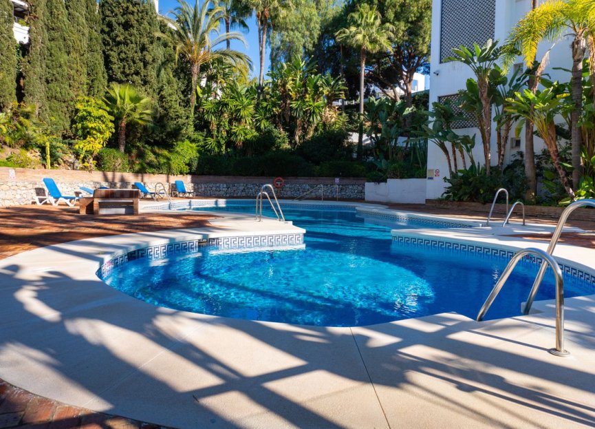 Resale - Apartment - Middle Floor Apartment - Marbella - Reserva de Marbella