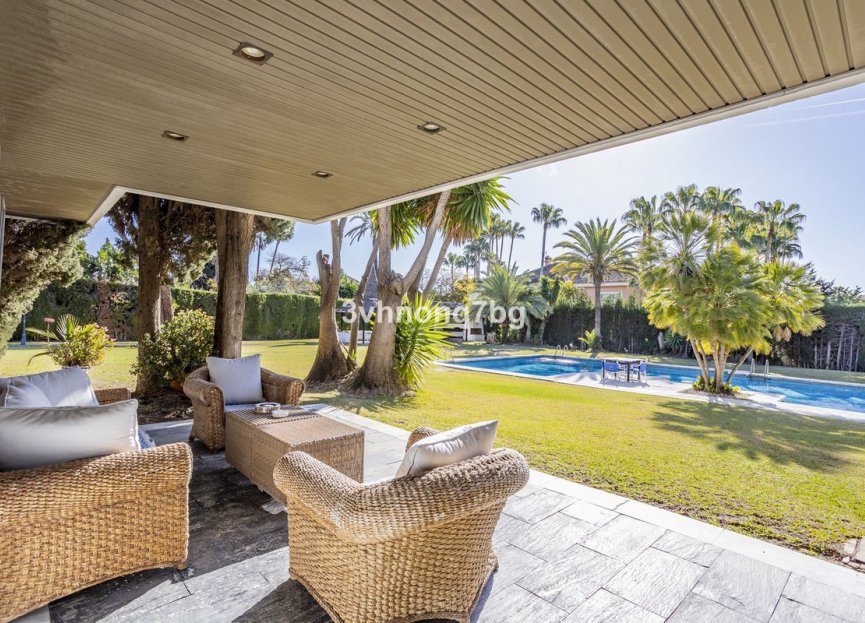 Resale - House - Detached Villa - Marbella - Guadalmina Baja