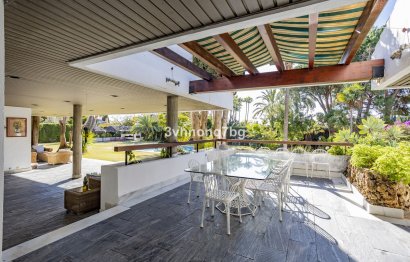 Resale - House - Detached Villa - Marbella - Guadalmina Baja